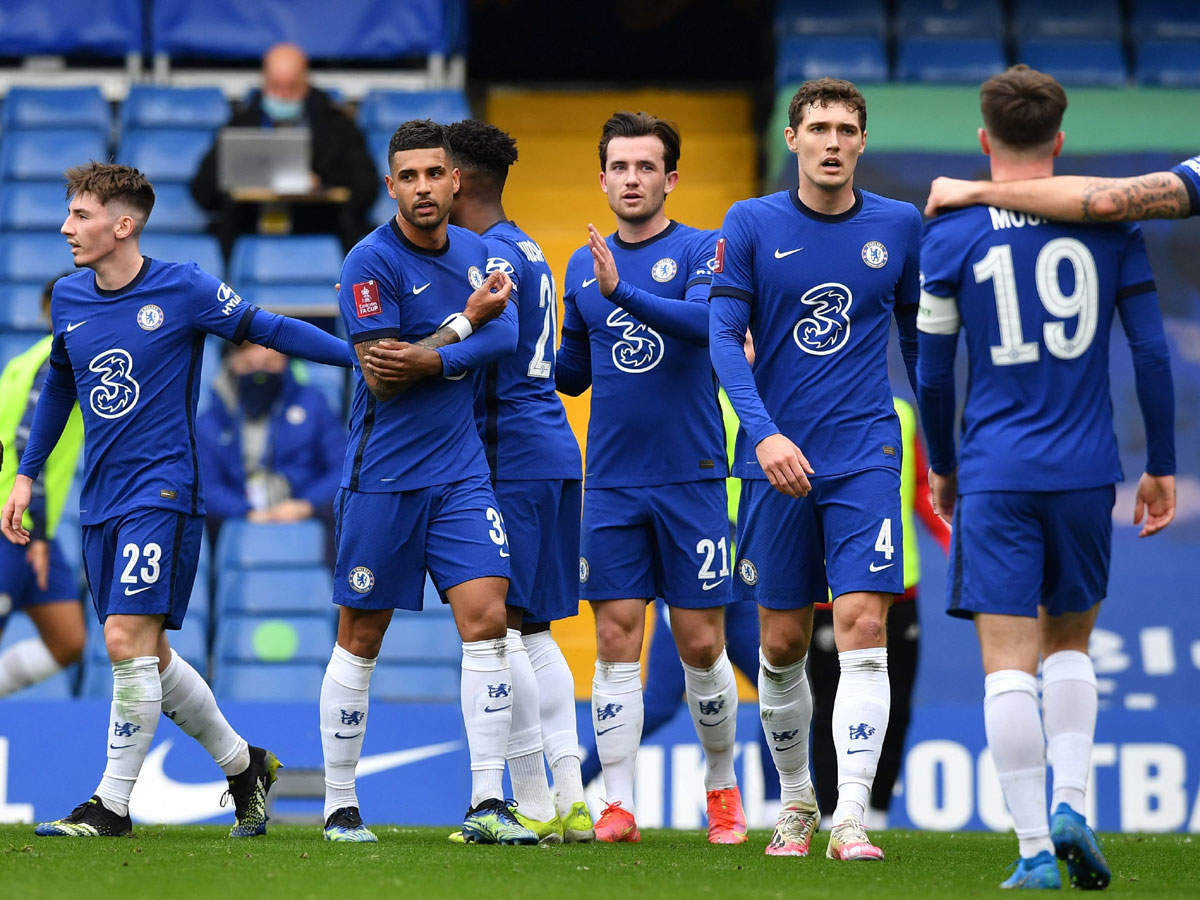 欧冠烽火中，切尔西逆境铸传奇